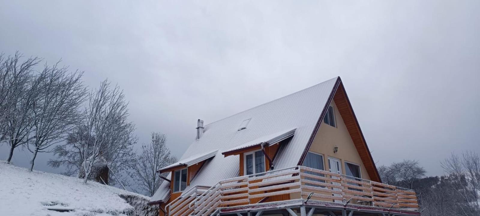 Вилла Casuta Din Livada Secaria Экстерьер фото
